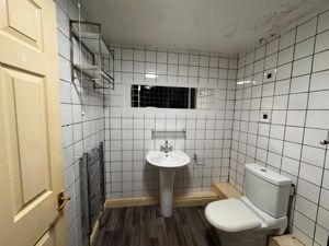 Photo 1- click for photo gallery